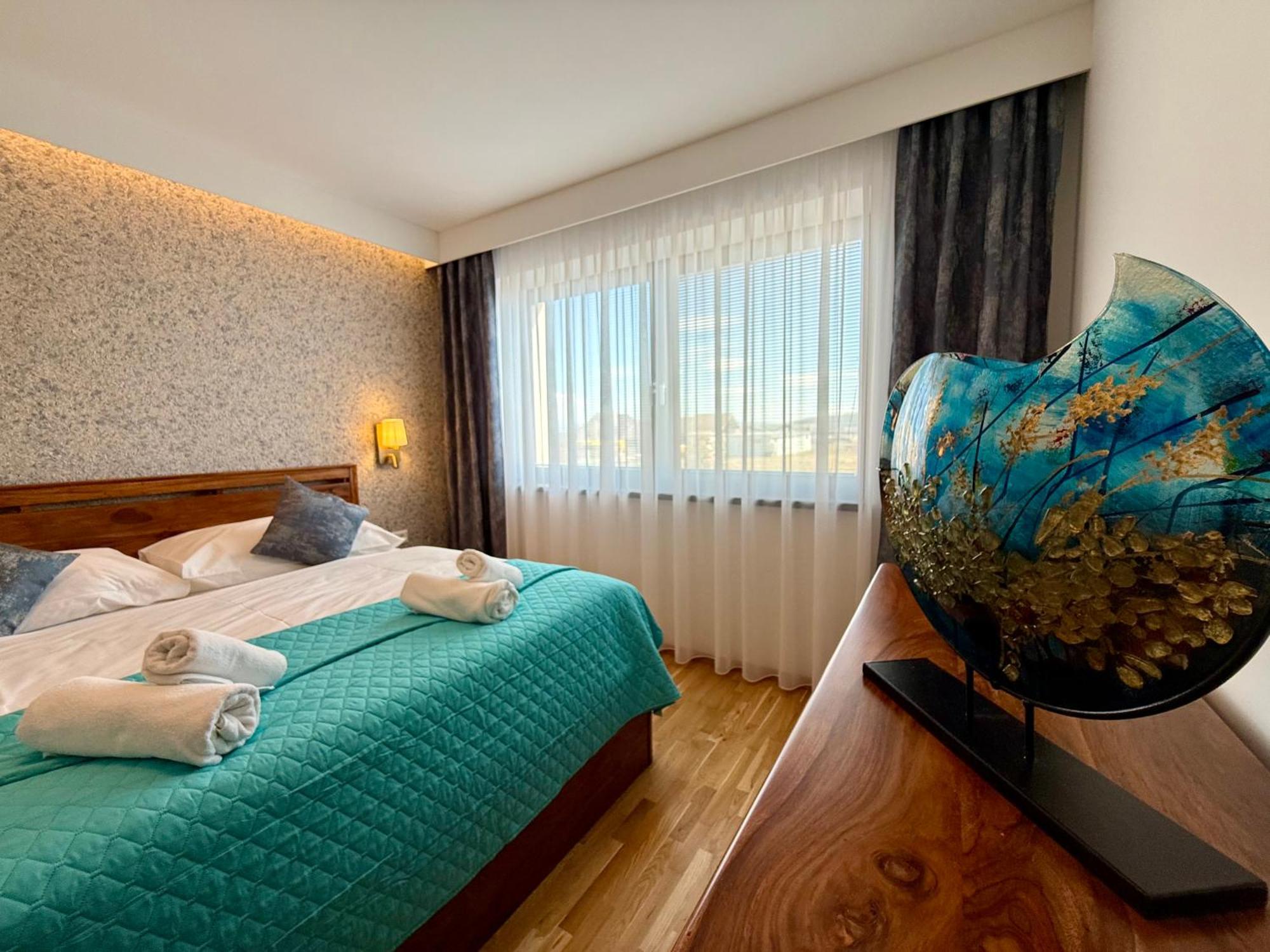 Vysoke Tatry - Isc Resort House For 13 People With 6 Extra Bed Poprad Exterior photo
